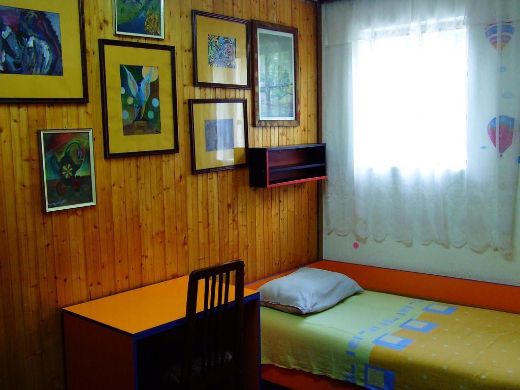 Hostel Domestika บิโตลา ห้อง รูปภาพ